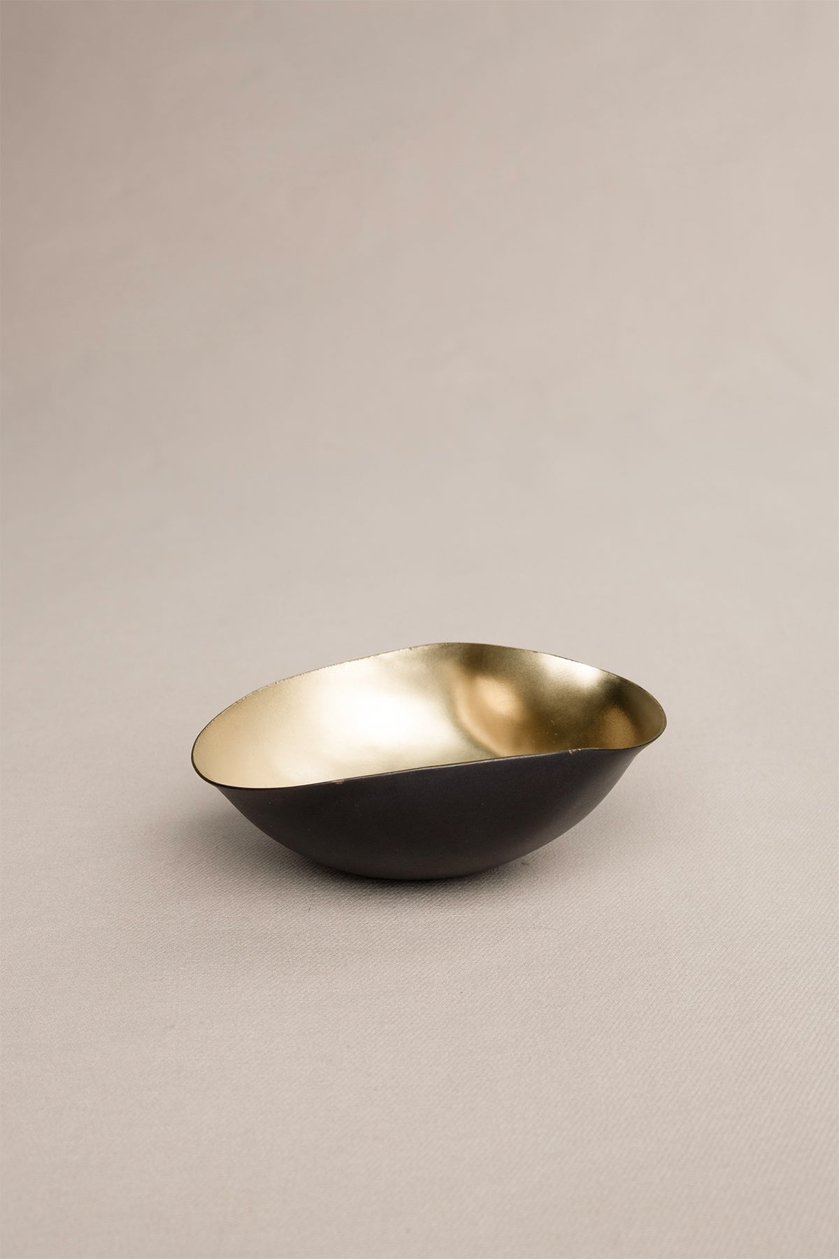 Asymmetrical Brass Decorative Object 9x8x3 cm