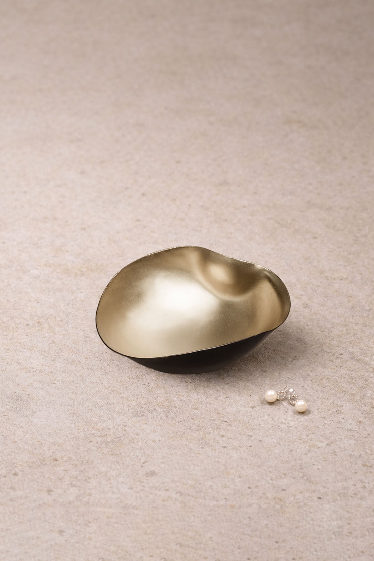 Asymmetrical Brass Decorative Object 9x8x3 cm