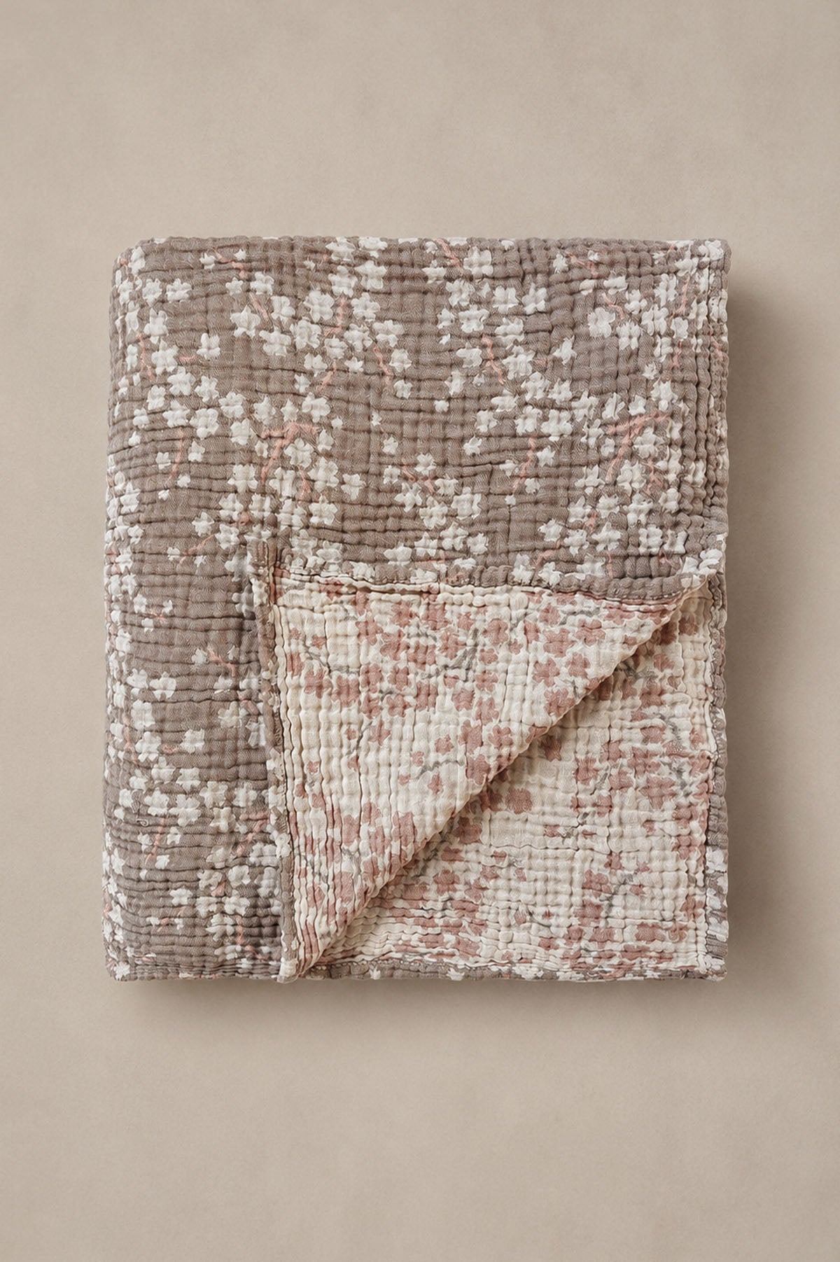 Crispy Flowers Jacquard Cotton Gauze Bed Cover