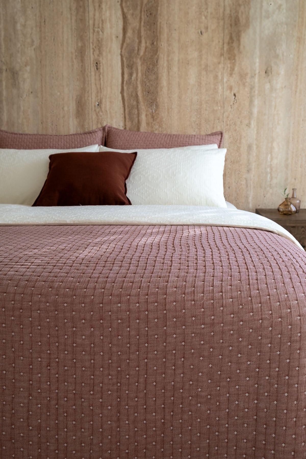 Dotted Matelasse Quilt Bed Cover Rust