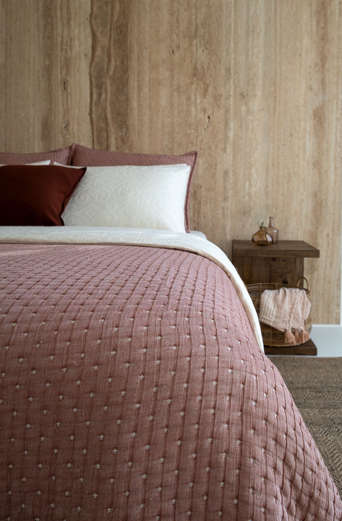 Dotted Matelasse Quilt Bed Cover Rust