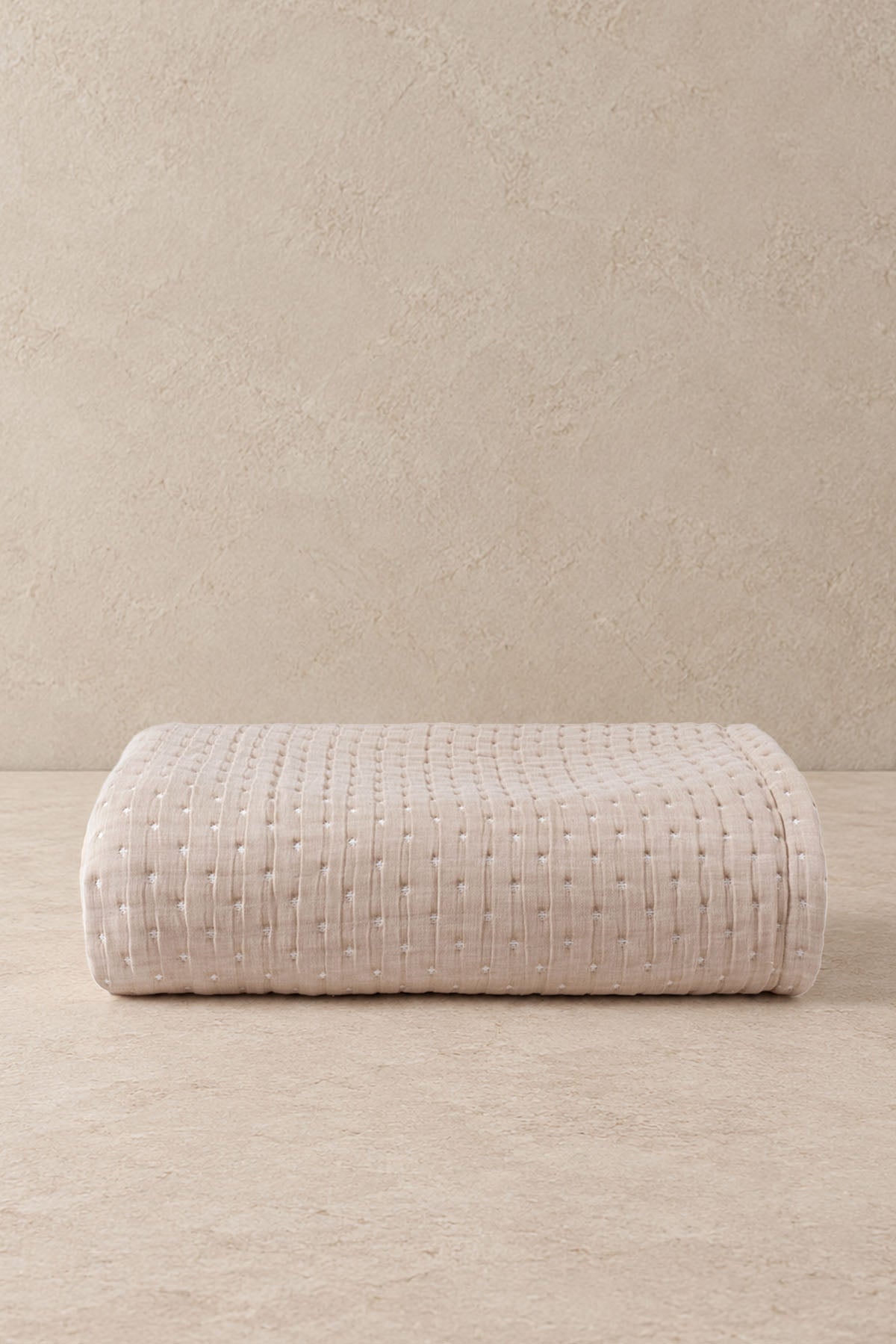 Dotted Matelasse Quilt Bed Cover Dusty Pink