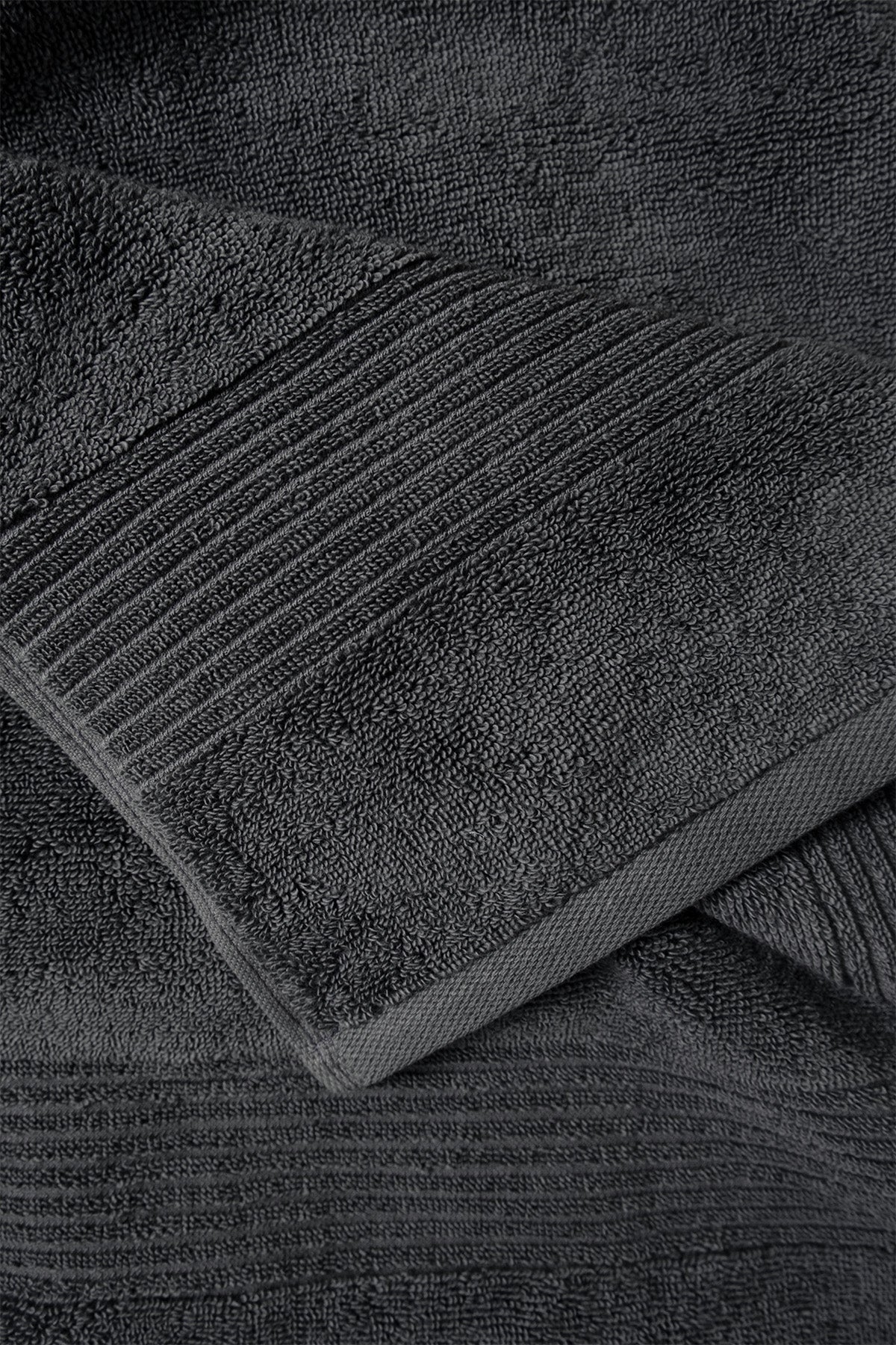 Essential Bordered Terry Towel 600 gr/sqm Dark Grey