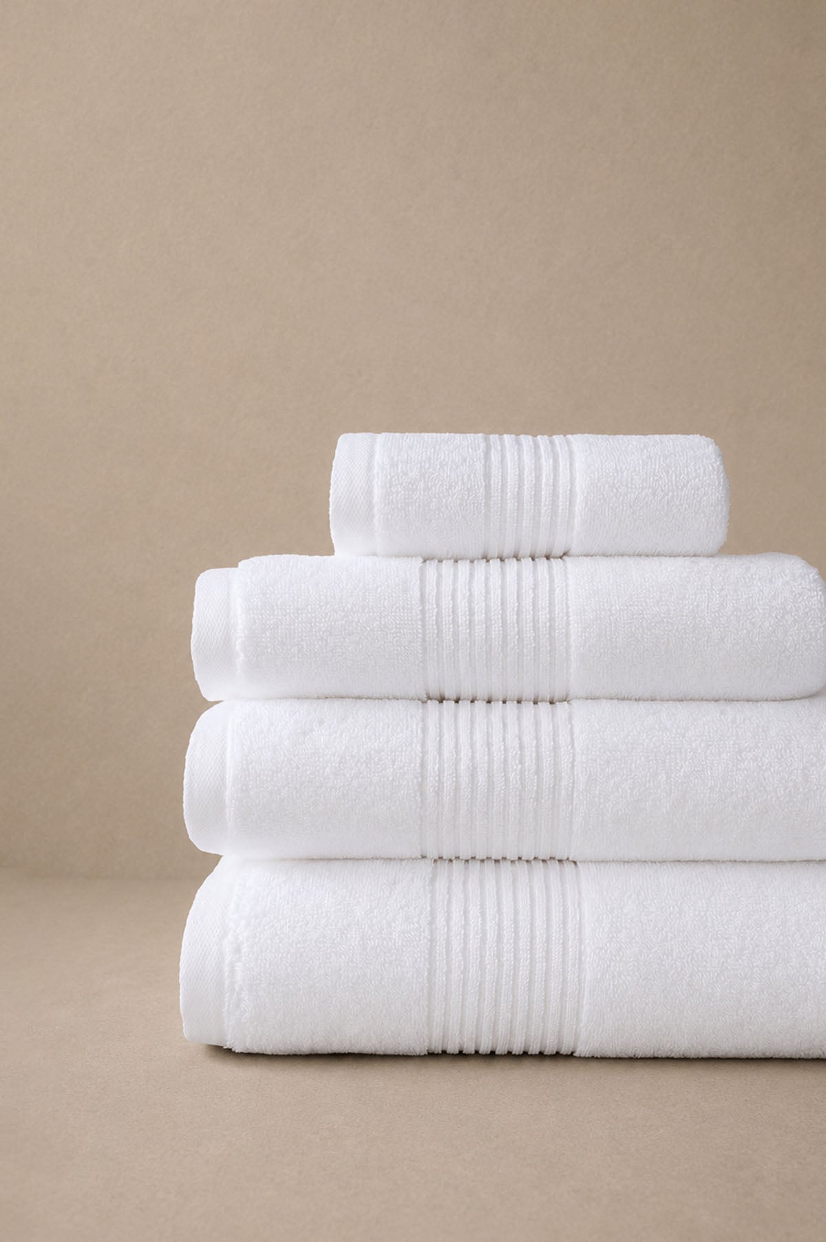 Essential Bordered Terry Towel 600 gr/sqm White