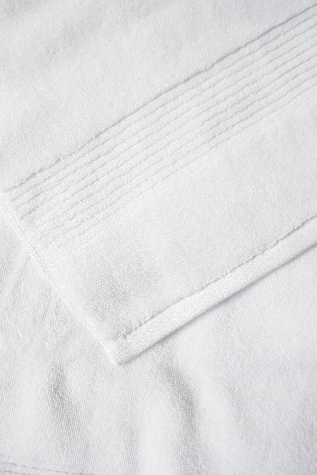 Essential Bordered Terry Towel 600 gr/sqm White