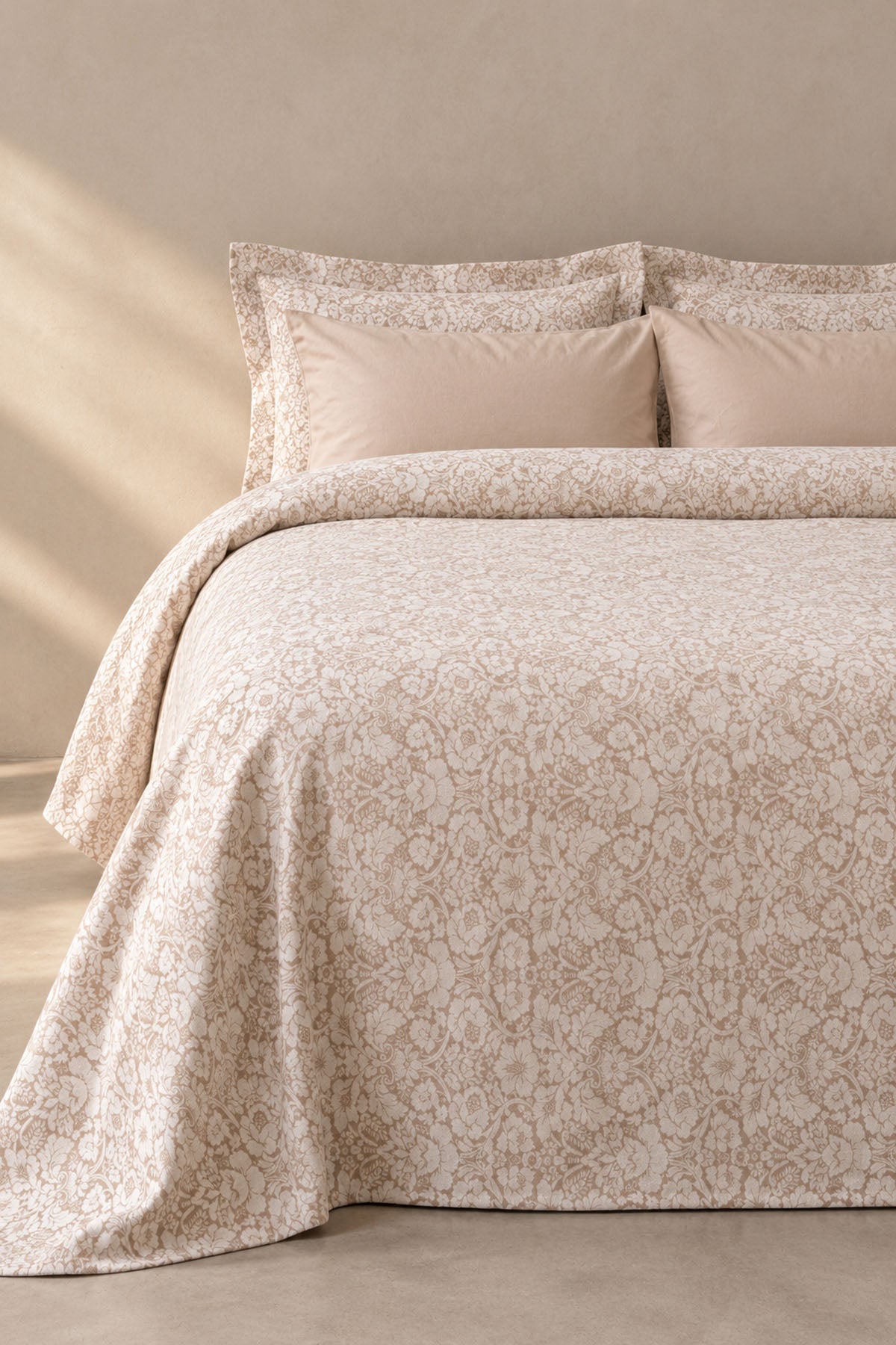 Floral Jacquard Bedspread and Sham Set
