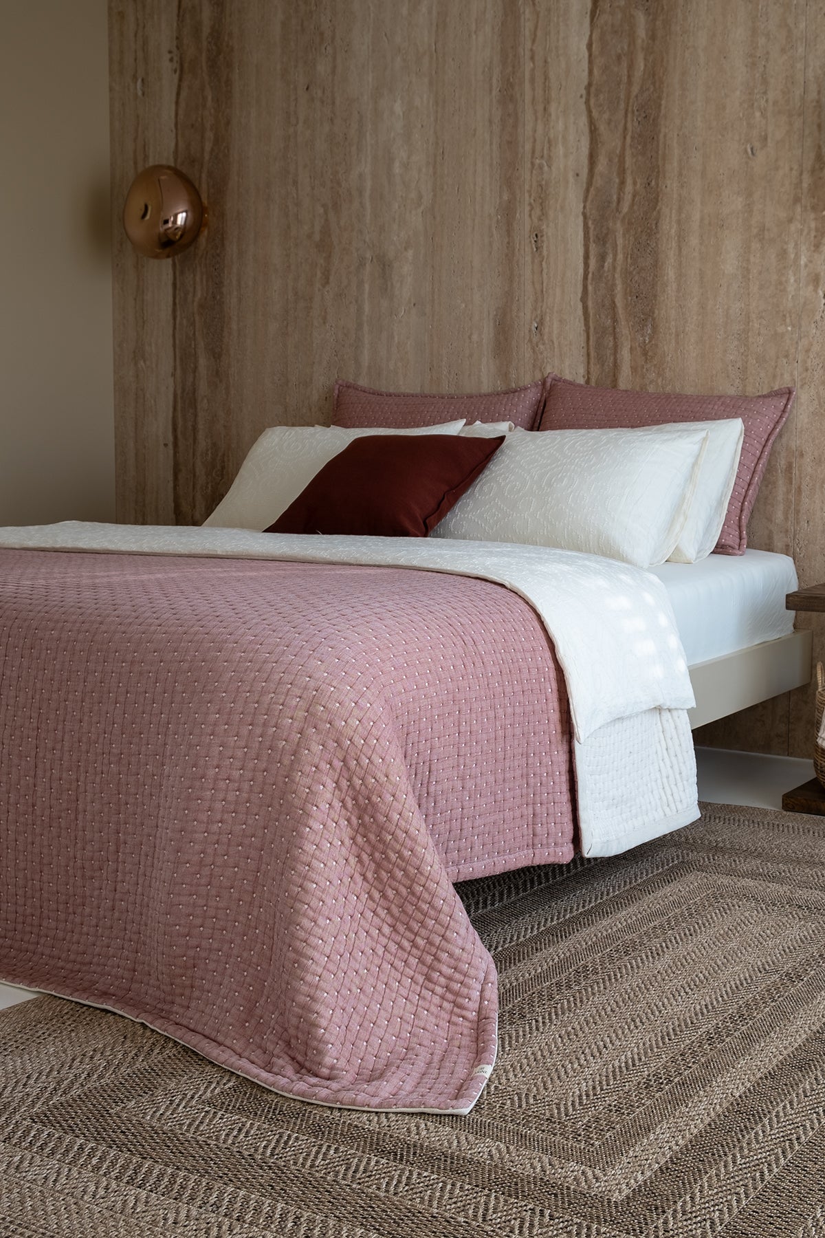 Dotted Bed Cover Rust