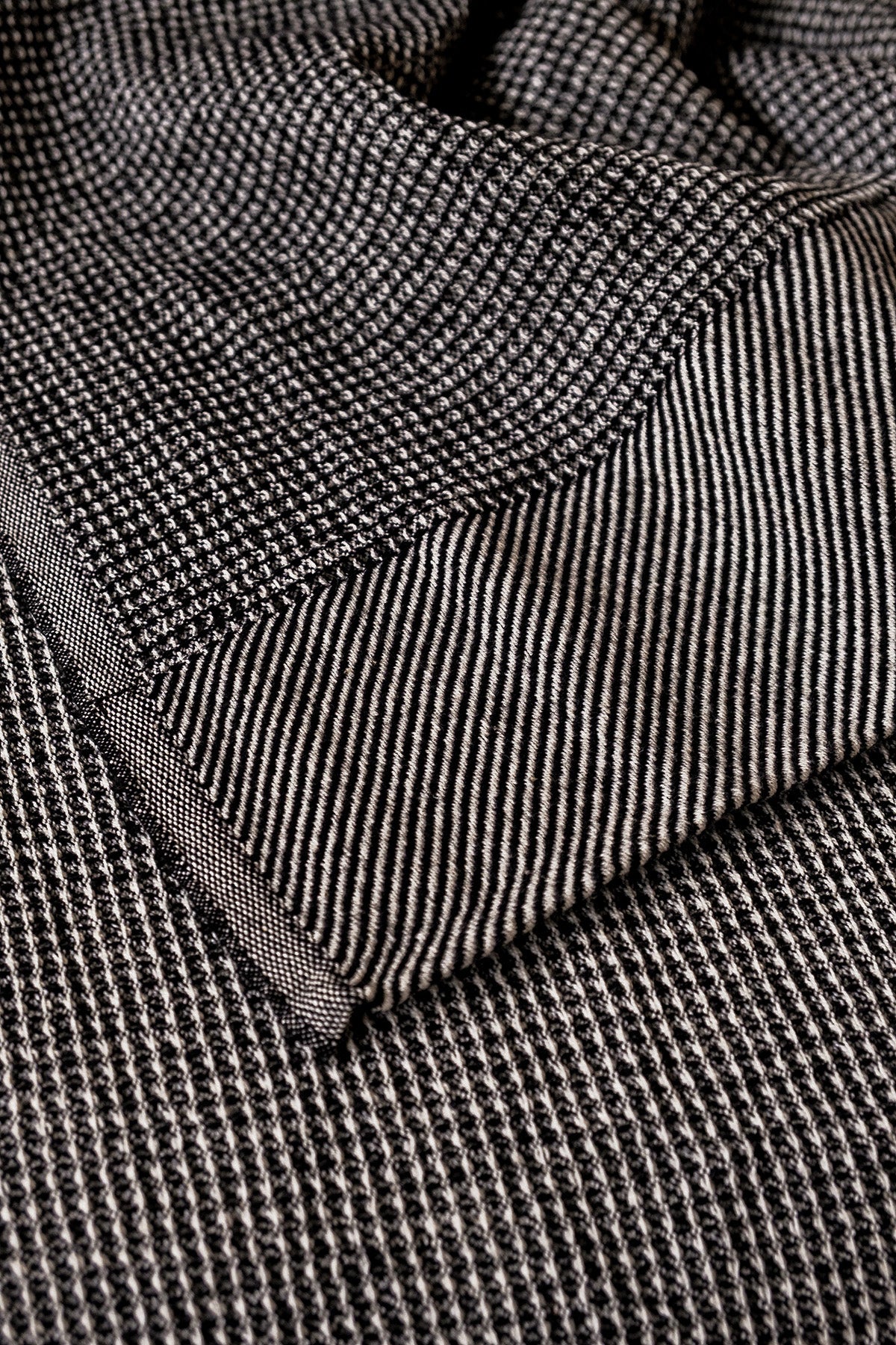 Pergamon Bed Cover Black