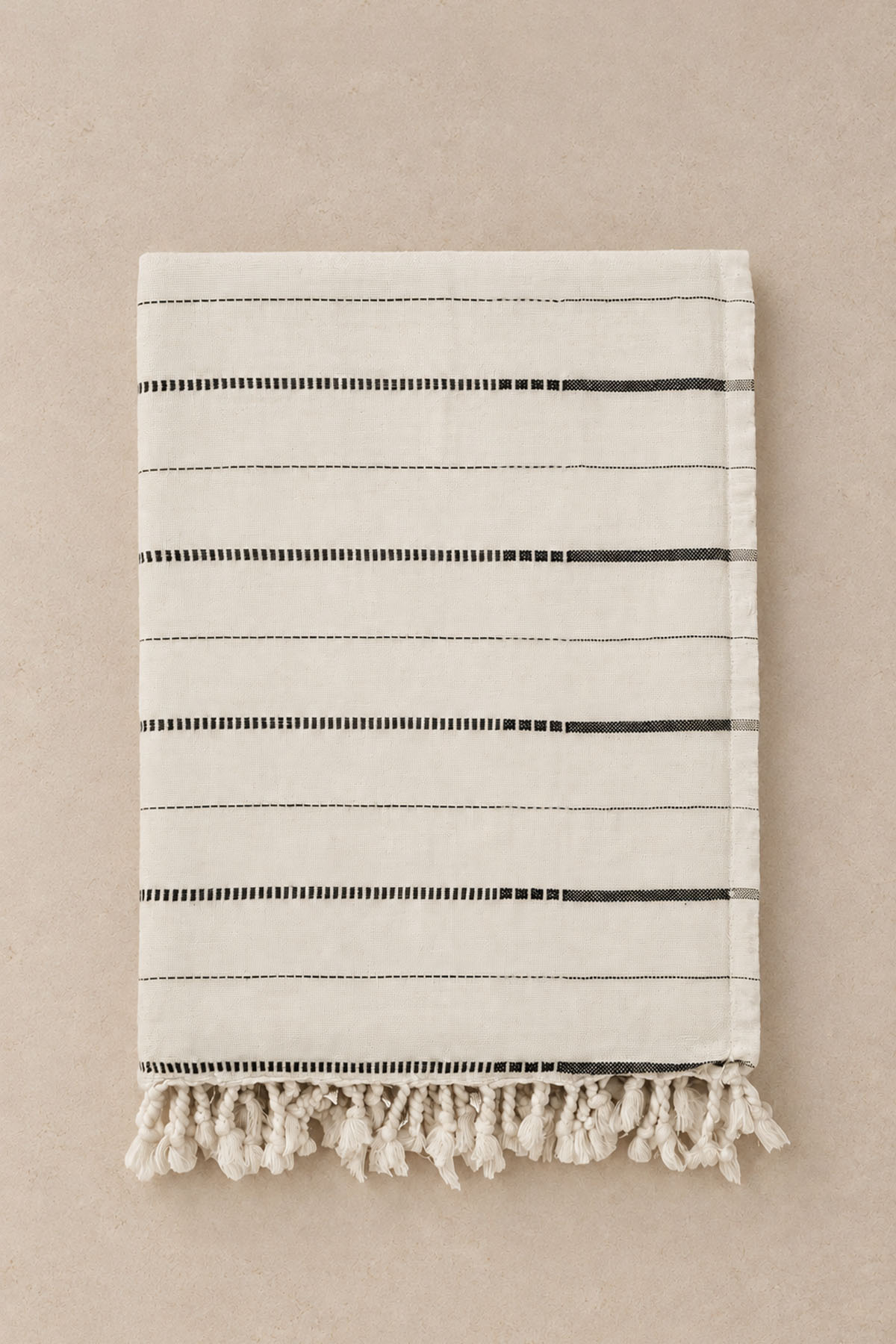 Boa Throw Blanket Natural-Black