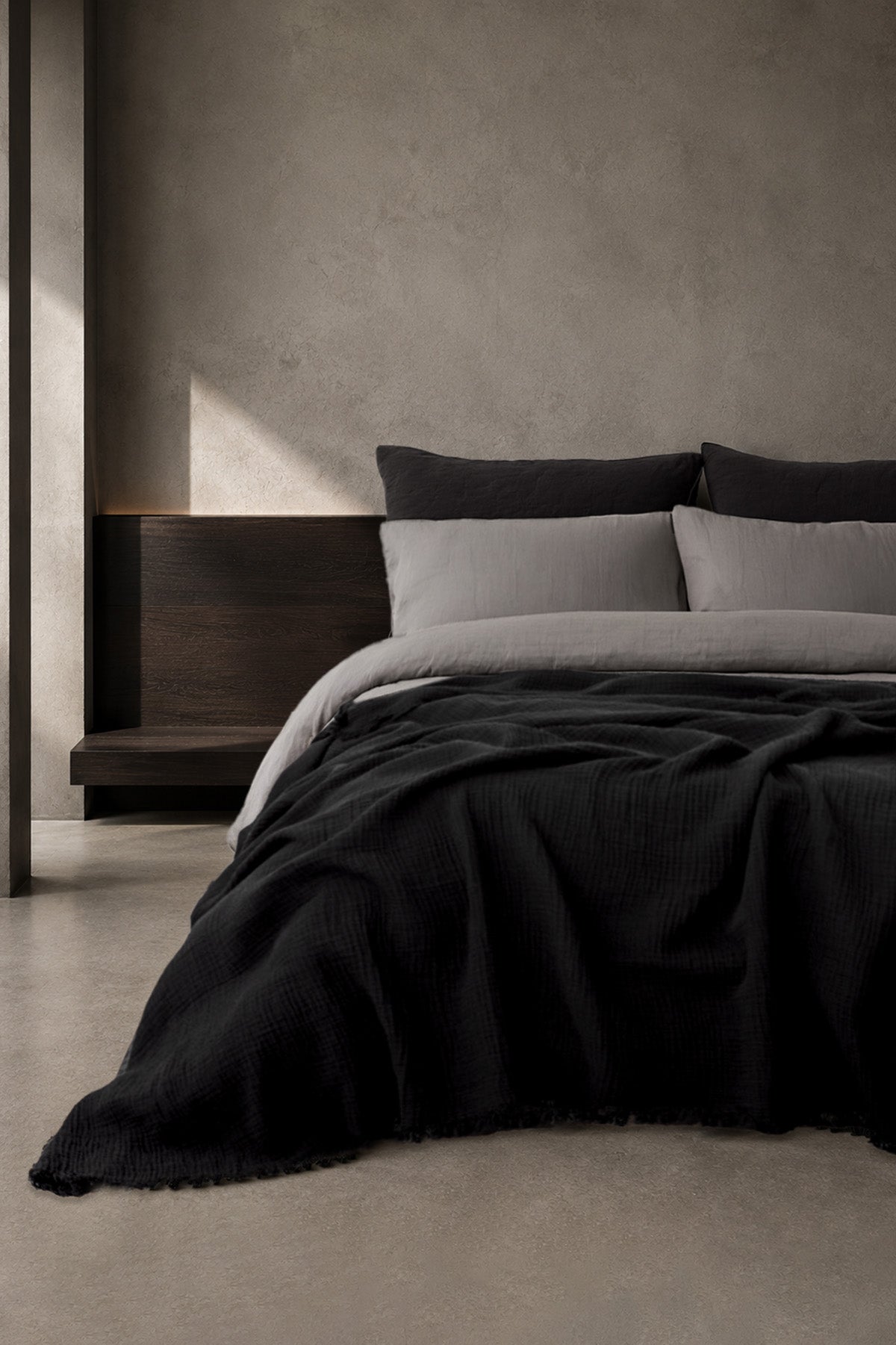 Cocoon Gauze Bed Cover Black