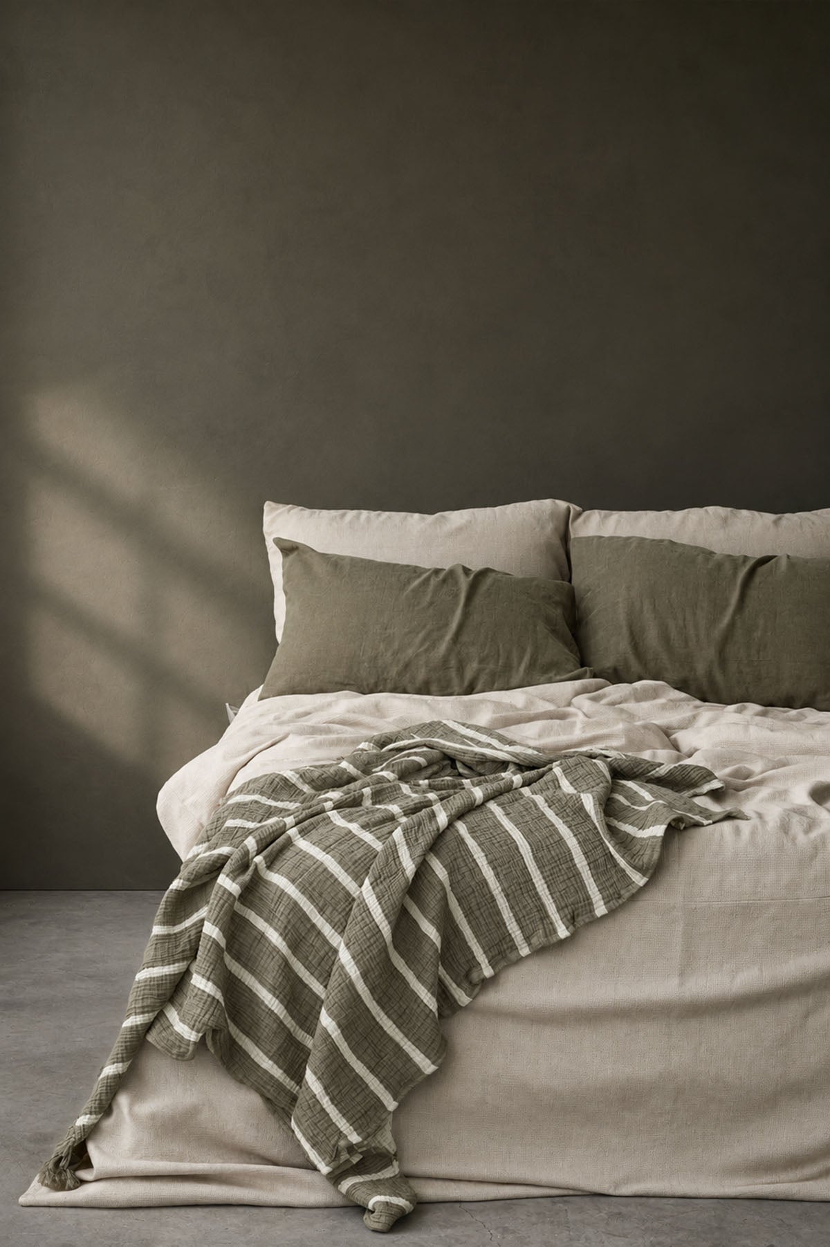 Cocoon Gauze Stripe Throw Khaki