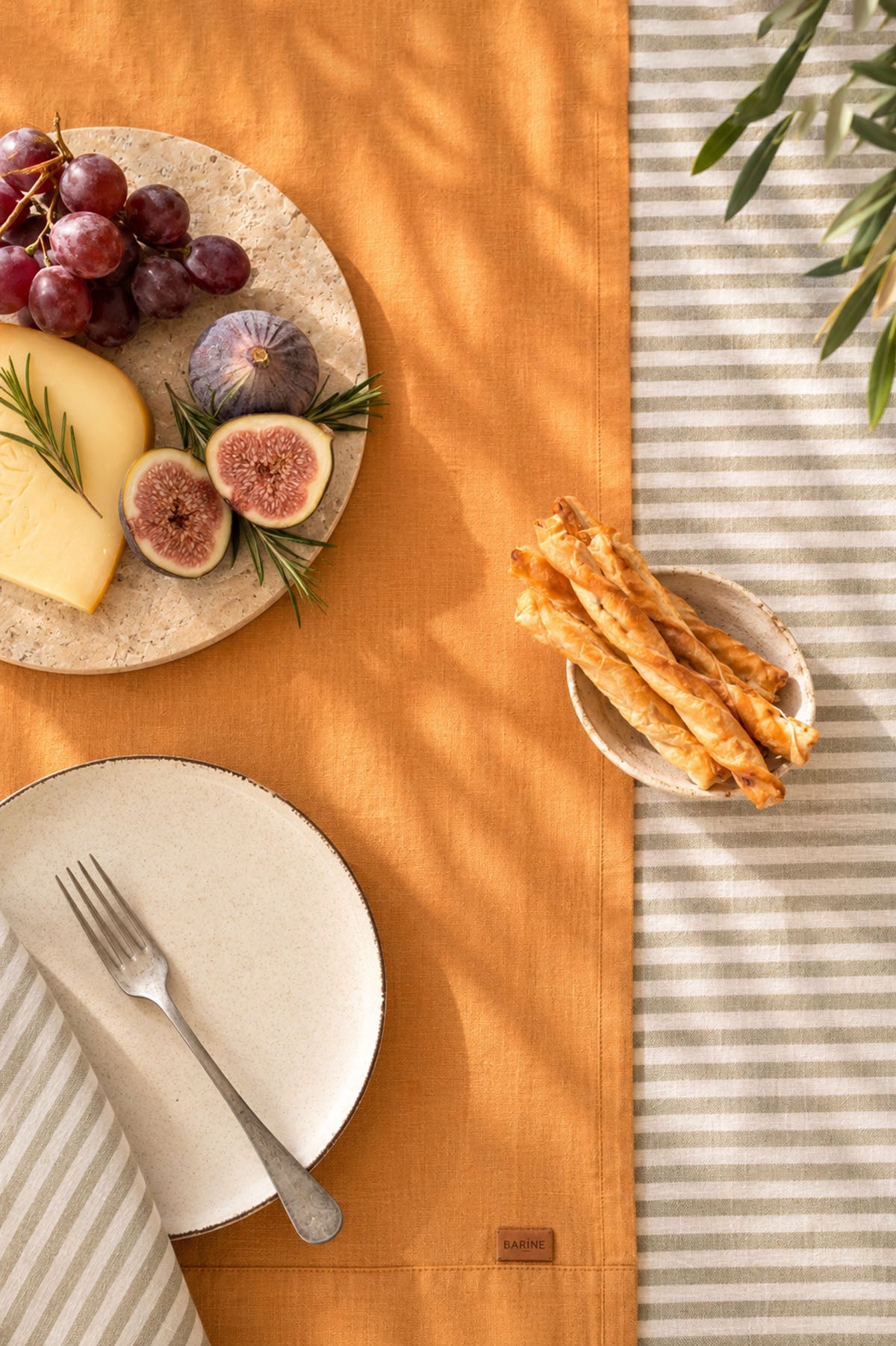 Linen Table Runner Oak Buff