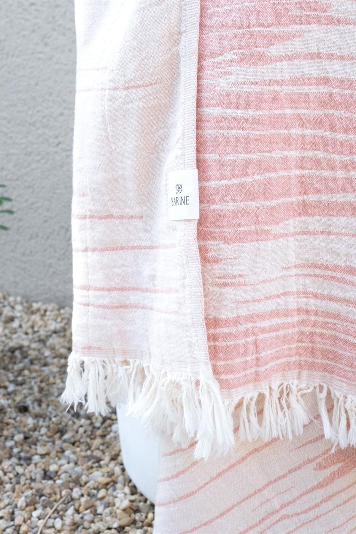 Monochrome Peştamal Canyon