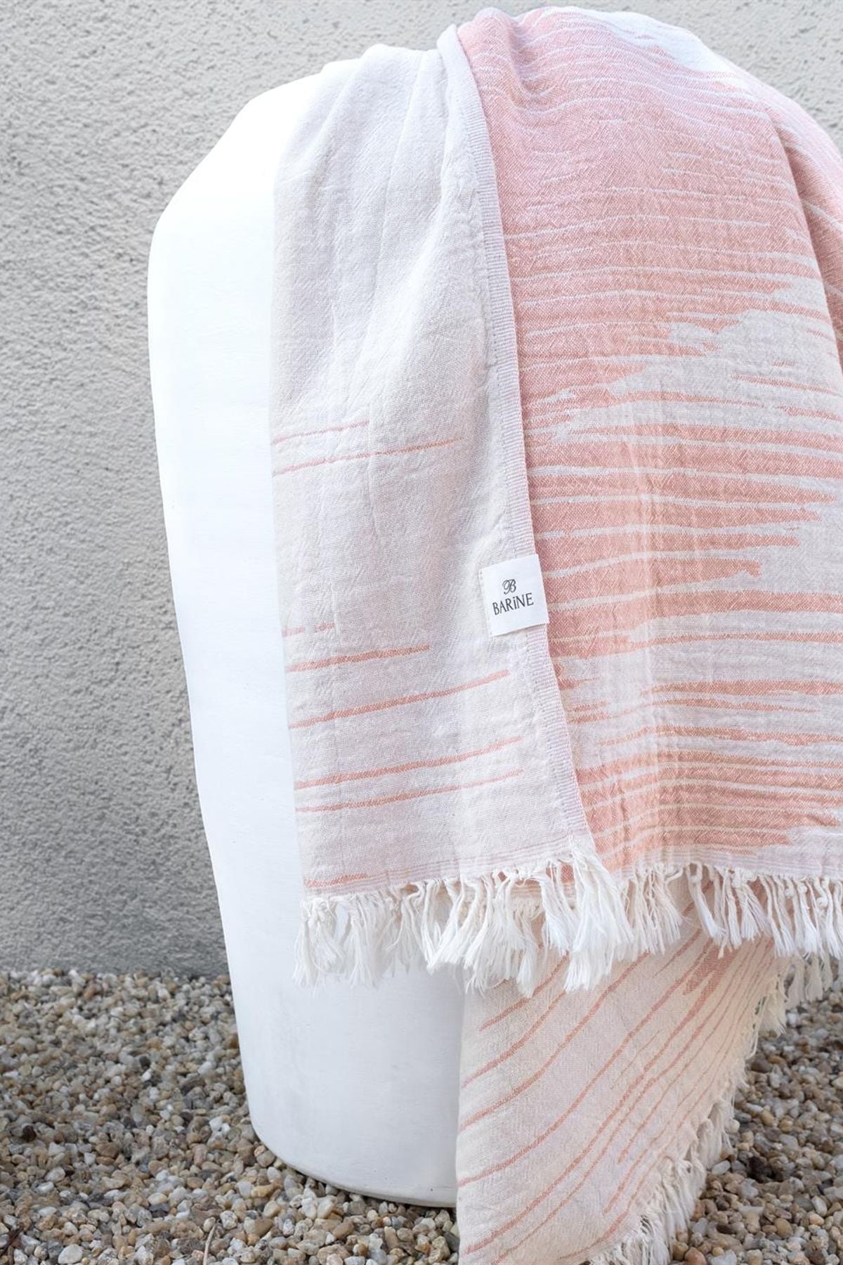 Monochrome Peştamal Canyon