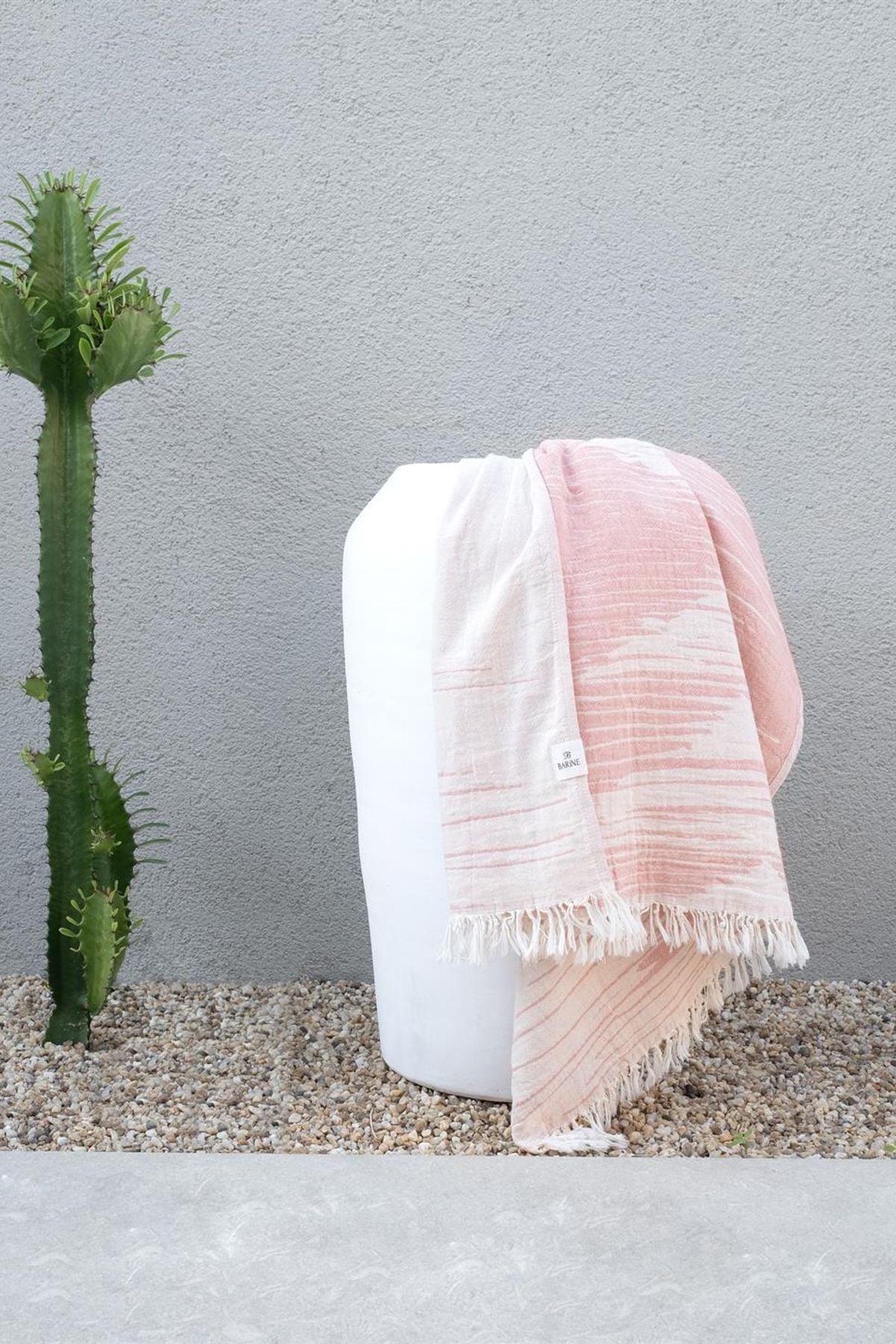 Monochrome Peştamal Canyon