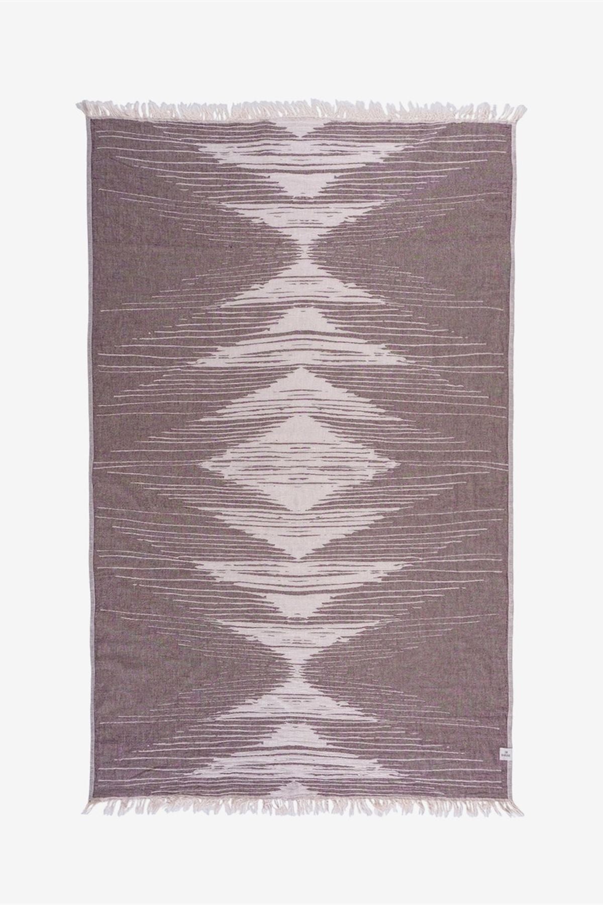 Monochrome Peştamal Wine