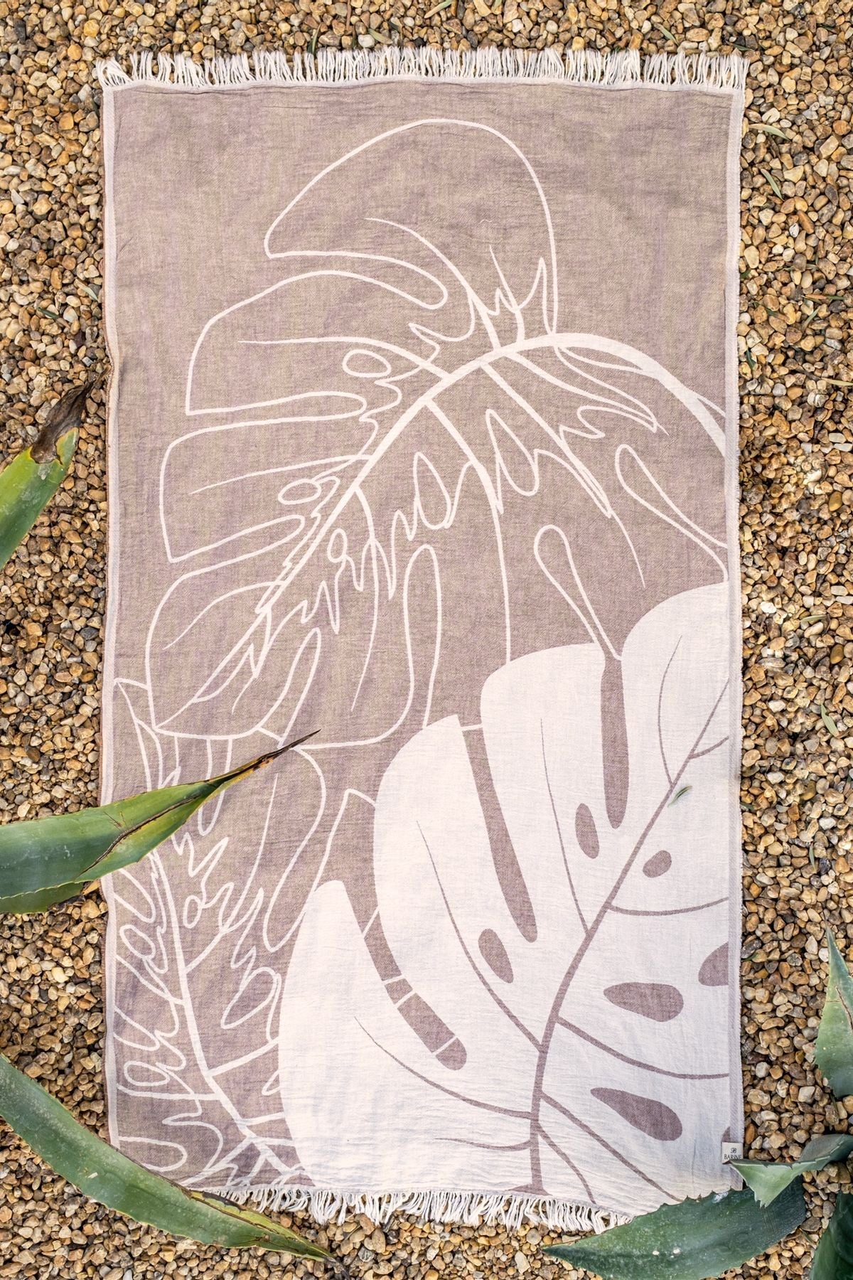 Monstera Peştamal Kahverengi