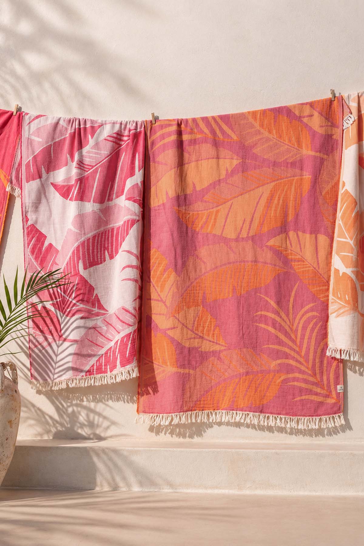 Moriah Pestamal, Turkish Towel Orange-Fuchsia with Carry Bag