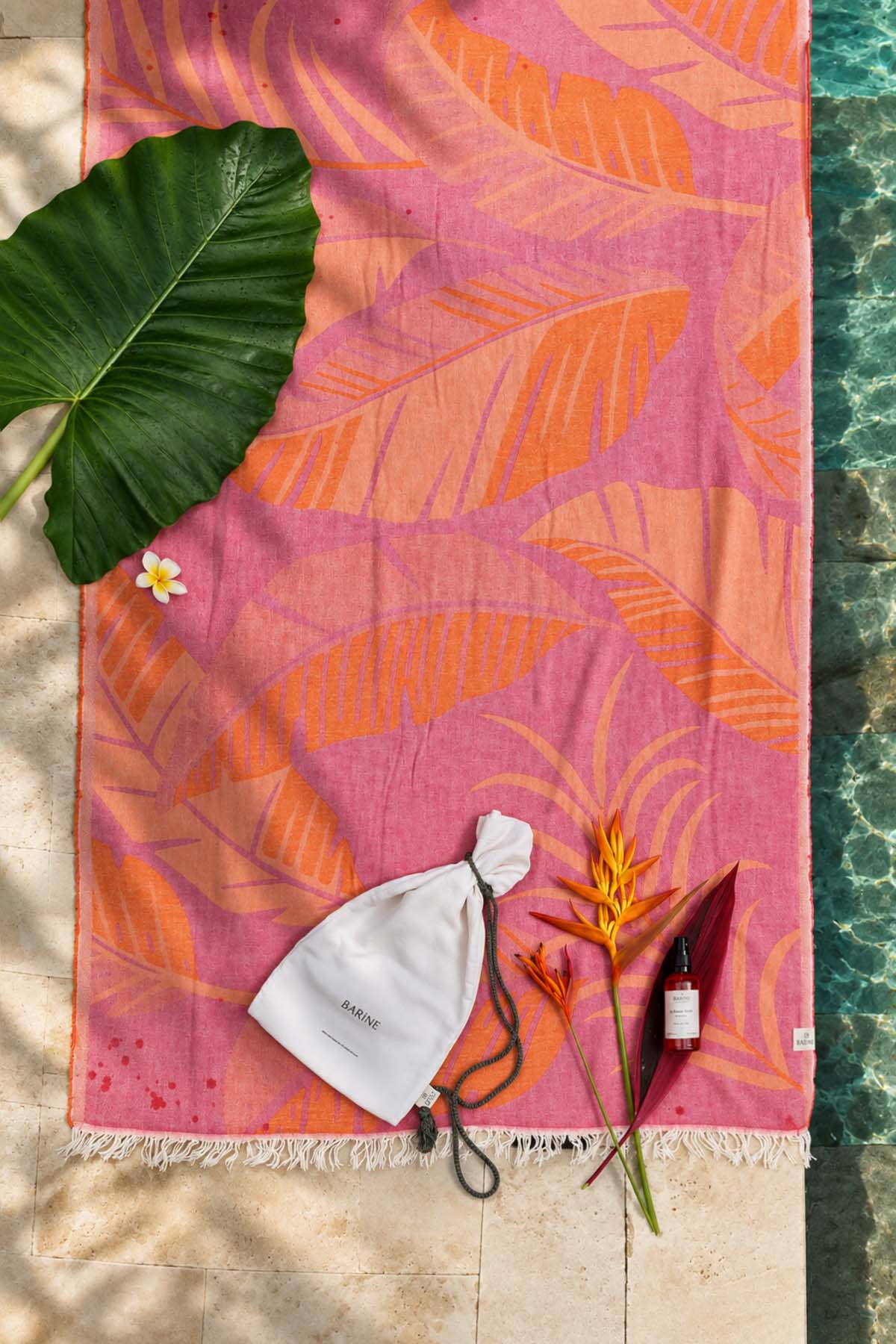 Moriah Pestamal, Turkish Towel Orange-Fuchsia with Carry Bag