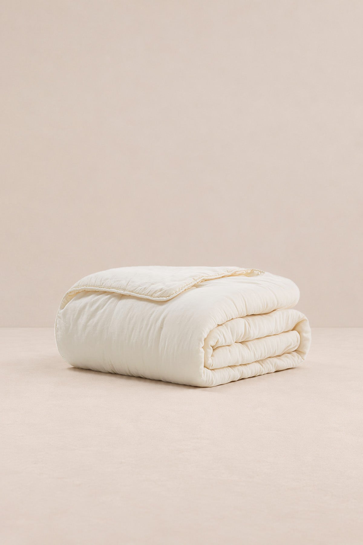 Smooth Baby Quilt Ecru
